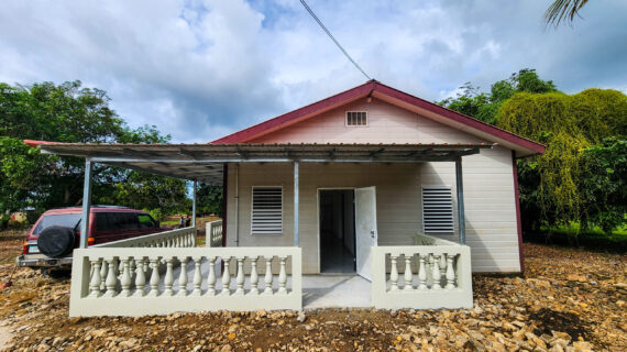 Two Bedroom Cozy Home In Cotton Tree Village